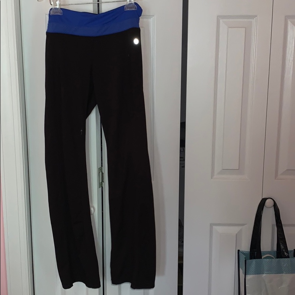Black yoga pants with blue waistband size small